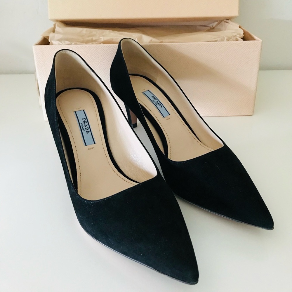 NIB Prada Kitten Heel Suede Pumps (6.5 US)